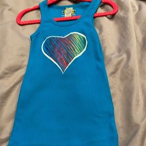 Tank top with a heart, very narrow, looking but the stretch